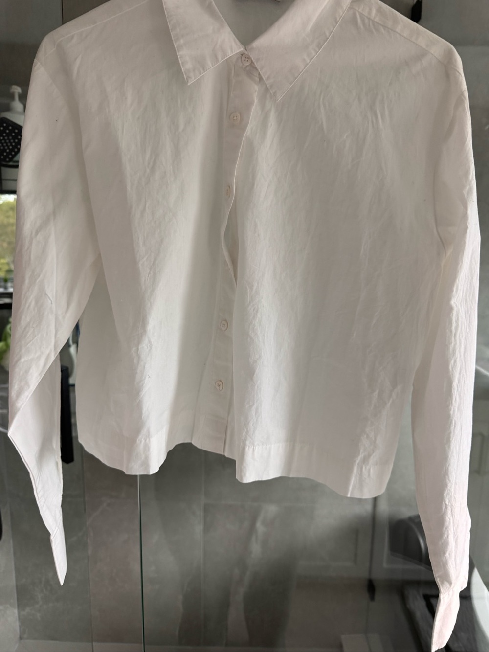 White Long-Sleeve Casual Button-Down Shirt